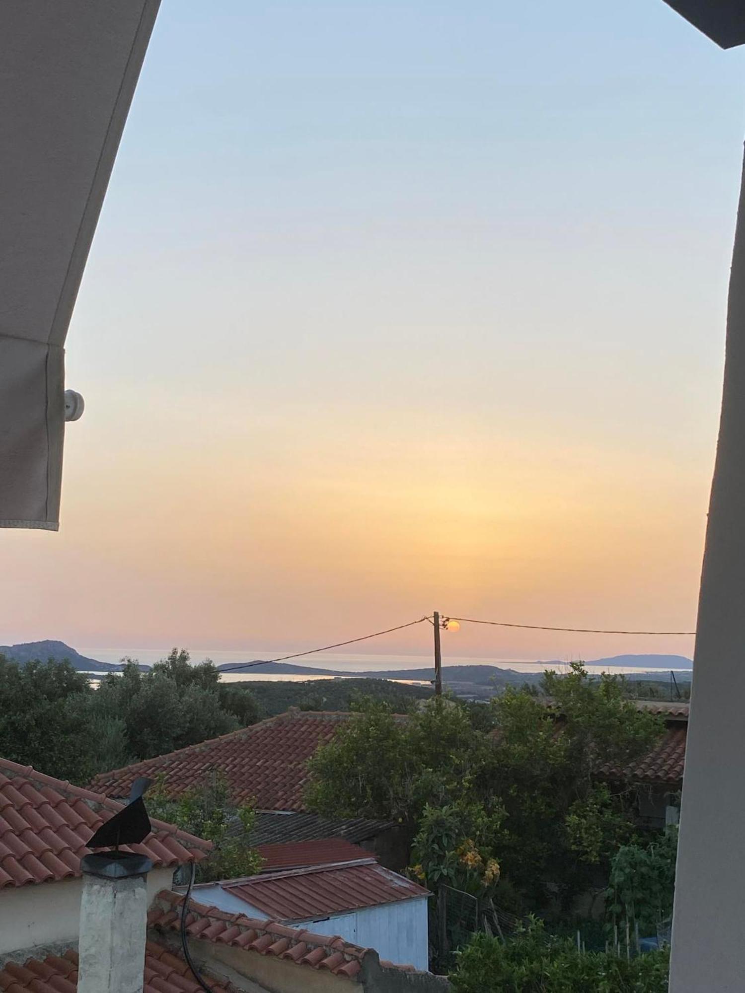Golden Navarino'S Sunset Pylos Buitenkant foto