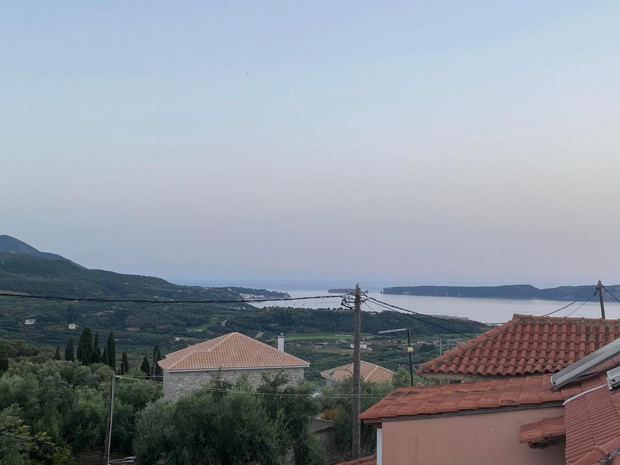 Golden Navarino'S Sunset Pylos Buitenkant foto
